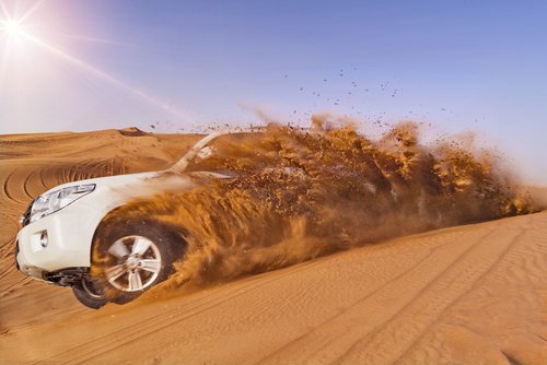 Dune bashing Dubai Desert Safari